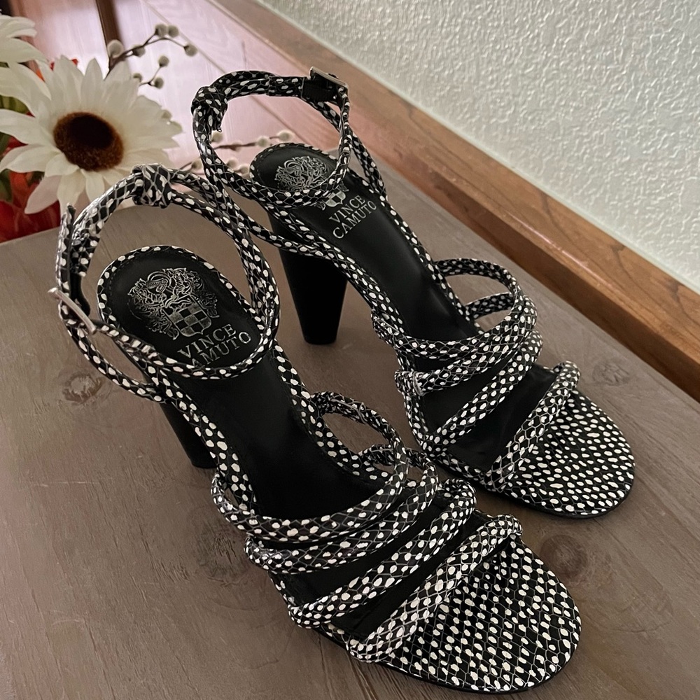 Vince Camuto heels - 7M